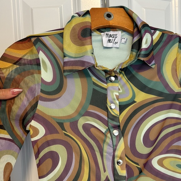 Princess Polly Shirt - Picture 2 of 3